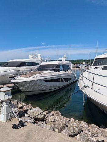 BOATZON | Regal 42 Grande Coupe 2017 BOATZON | Regal 42 Grande Coupe 2017