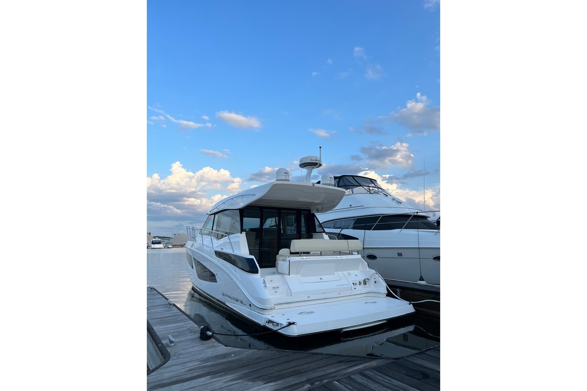 2021 Regal 42 Grande Coupe - Sold Boat