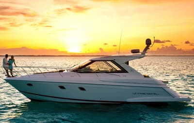 BOATZON | Regal 42 Sport Coupe 2013