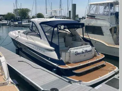 BOATZON | Regal 4260 Express Cruiser 2005