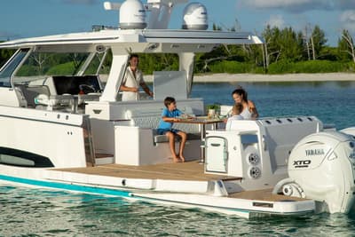 BOATZON | Regal 43 SAV 2027