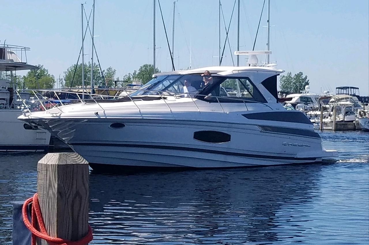2015 Regal 46 Sport Coupe - Sold Boat