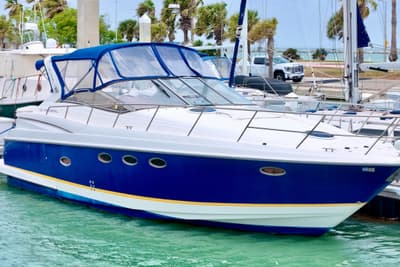 BOATZON | Regal Commodore 3860 2004 BOATZON | Regal Commodore 3860 2004