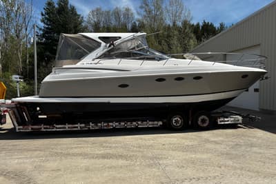 BOATZON | Regal Commodore 3860 2006