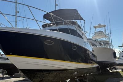 BOATZON | Regal Commodore 3880 2005