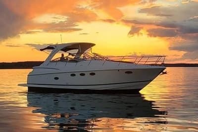 BOATZON | Regal Commodore 4060 2006