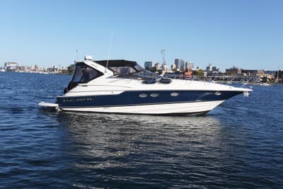 BOATZON | Regal Commodore 4260 2002