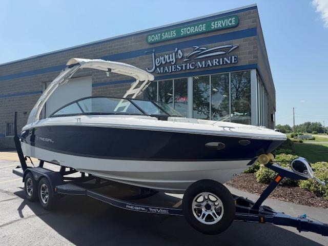 2025 Regal LS2 - Sold Boat