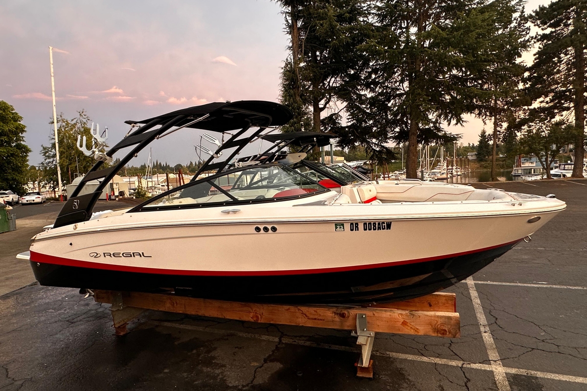 2020 Regal LS2 Surf - Sold Boat