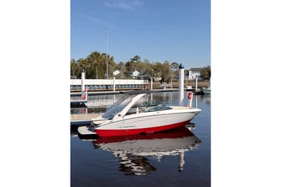 BOATZON | Regal LS4 2019