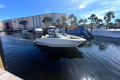BOATZON | Regal LS4 2020