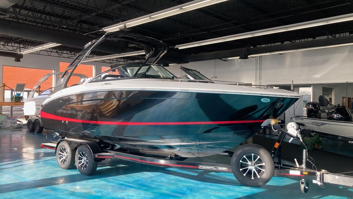 2025 Regal LS4 - Sold Boat