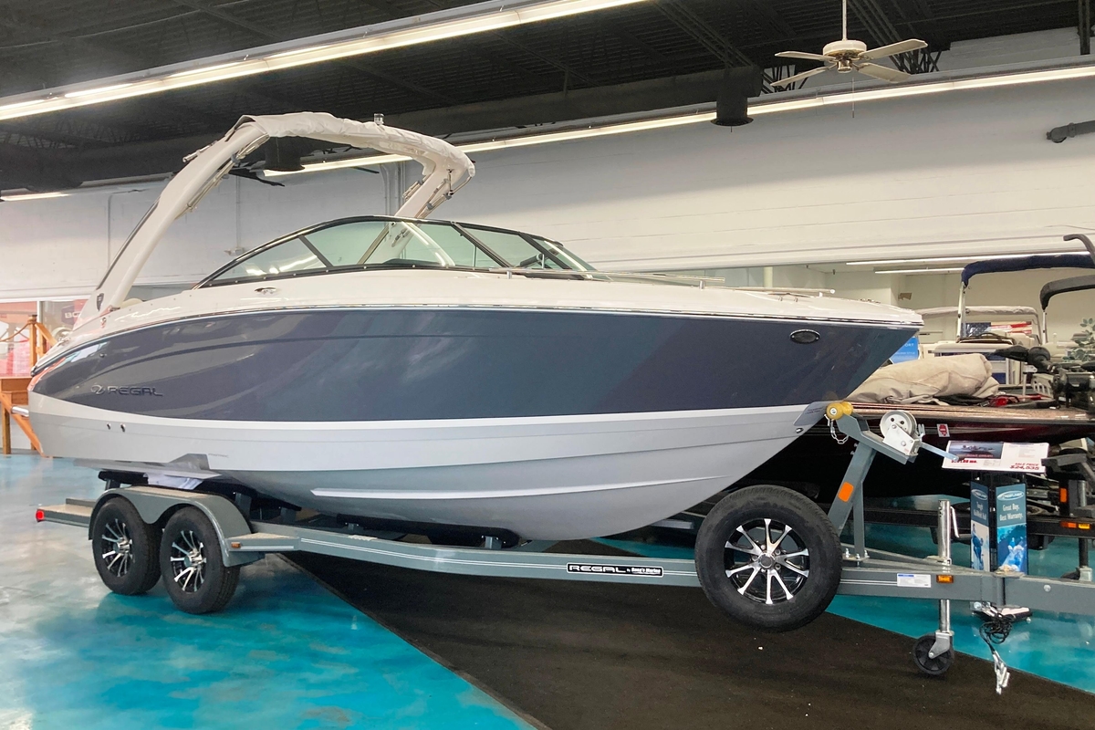 2025 Regal LS4 - Sold Boat