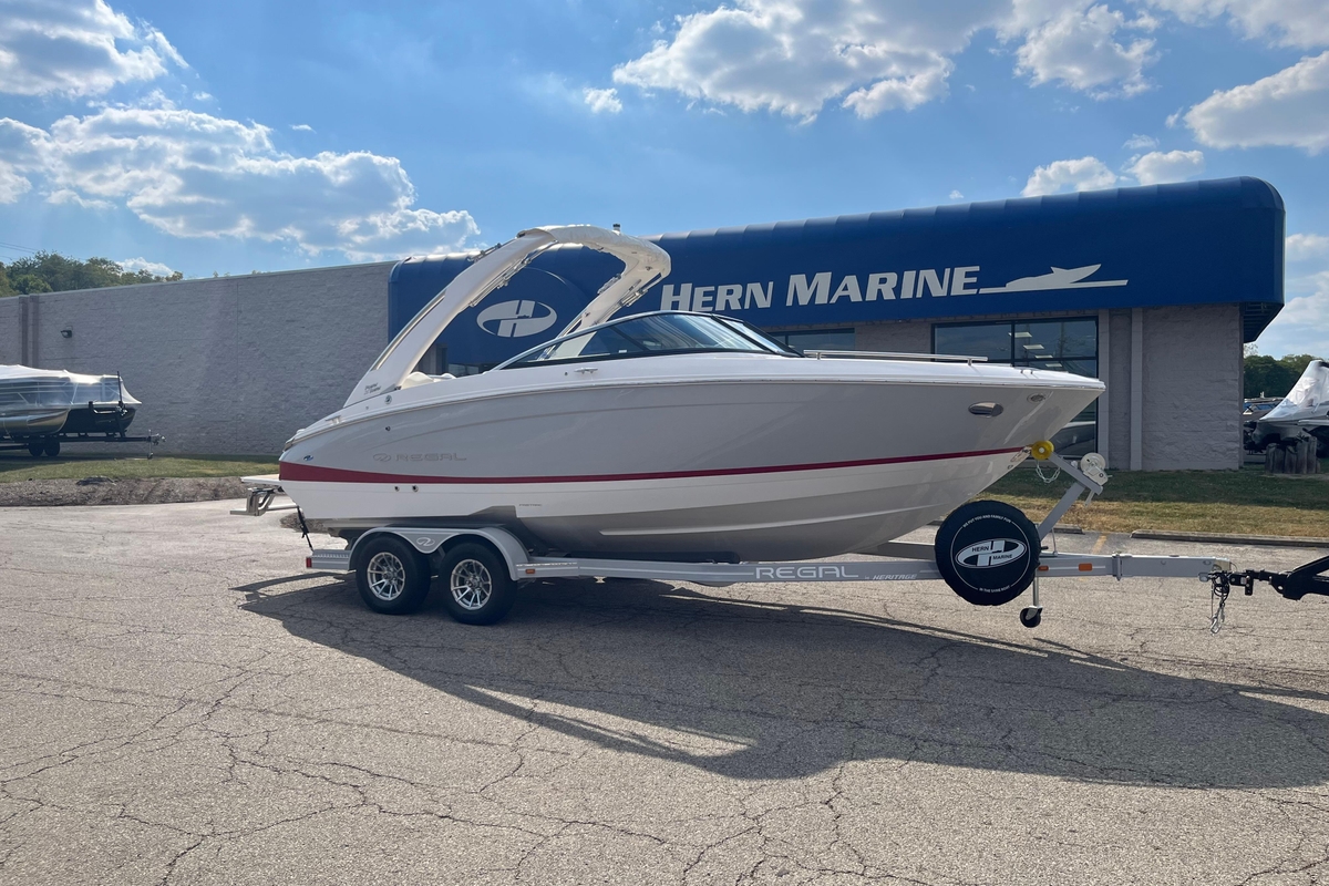 2025 Regal LS4 - Sold Boat