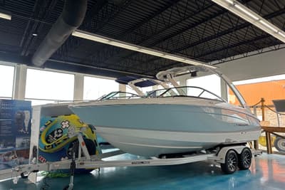 BOATZON | Regal LS4 2026