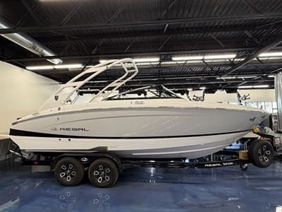 BOATZON | Regal LS4 2026