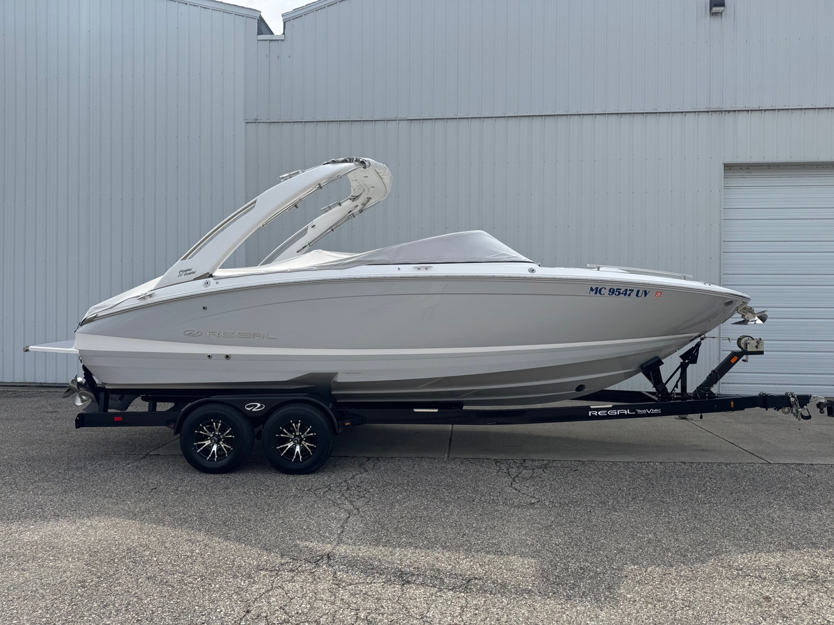 2023 Regal LS6 - Sold Boat
