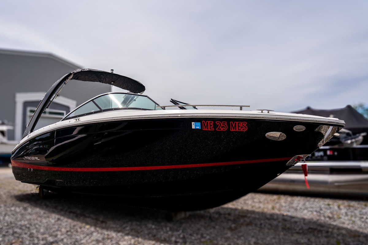 2023 Regal LS6 - Sold Boat