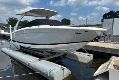 BOATZON | Regal LS9 2026