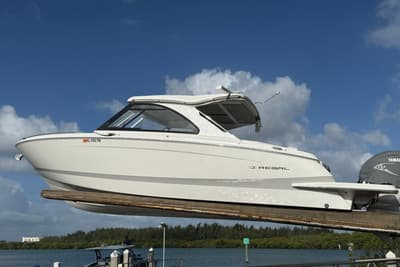 BOATZON | Regal LX36 2023