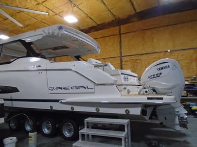 BOATZON | Regal LX43 2026