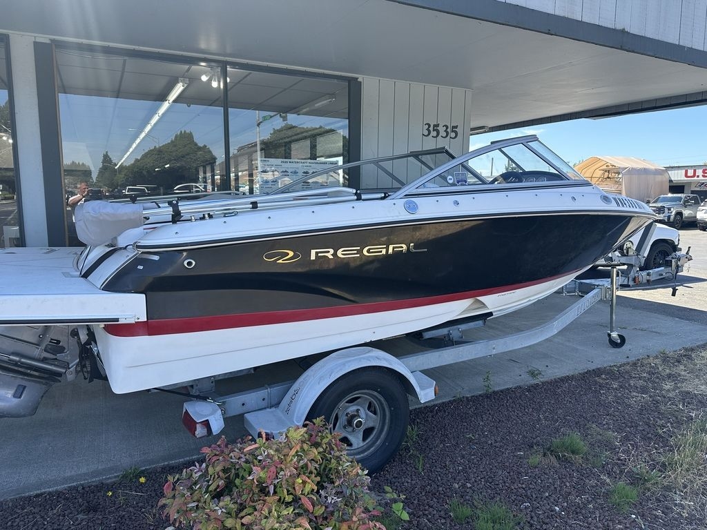 2008 Regal Open Bow - Sold Boat
