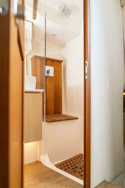 BOATZON | Regal SAV 2025