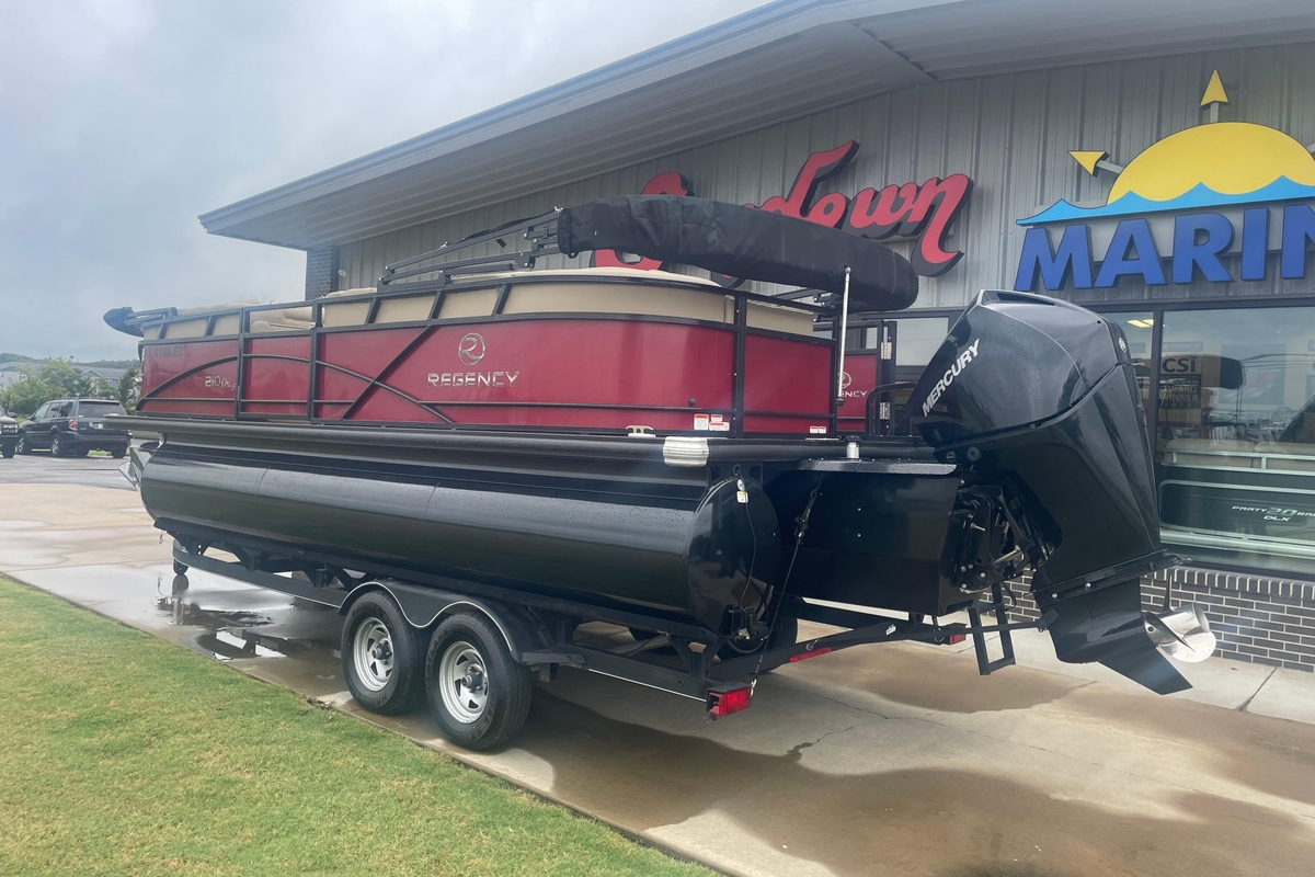 2019 Regency 210 DL3 - Sold Boat