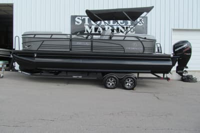 BOATZON | Regency 220 LE3 2017