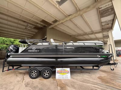 BOATZON | Regency 220 LE3 Sport 2017