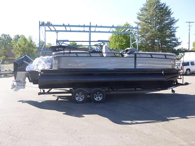 BOATZON | Regency 230 LE3 2024 BOATZON | Regency 230 LE3 2024