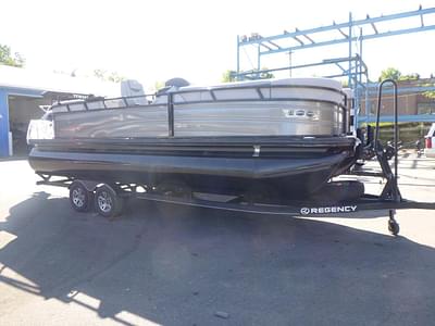 BOATZON | Regency 230 LE3 2024 BOATZON | Regency 230 LE3 2024