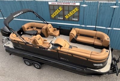 BOATZON | Regency 230 LE3 Tri Toon 2025