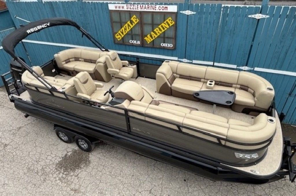 2024 Regency 250 LE3 - Sold Boat
