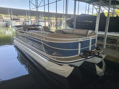 BOATZON | Regency 254 LE3 2018 BOATZON | Regency 254 LE3 2018