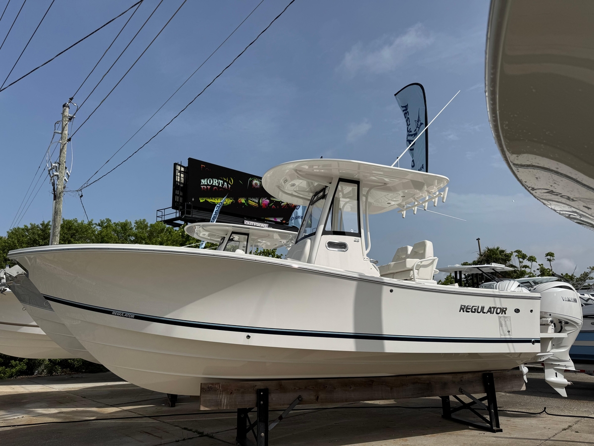 2025 Regulator 23 - Sold Boat
