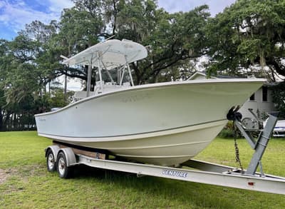 BOATZON | Regulator 23 Center Console 2000
