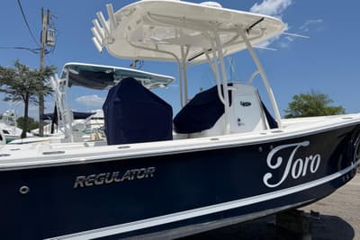 BOATZON | Regulator 23 Center Console 2015 BOATZON | Regulator 23 Center Console 2015