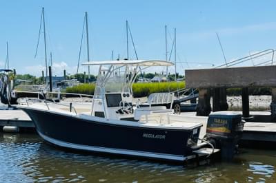 BOATZON | Regulator 23 Classic 2000 BOATZON | Regulator 23 Classic 2000