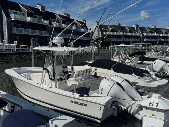 2008 Regulator 23 Forward Seating - Sold Boat