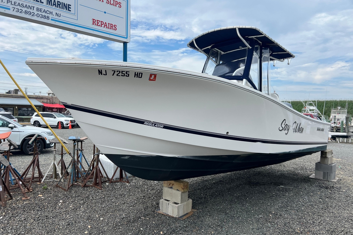 2012 Regulator 23 Forward Seating - Sold Boat
