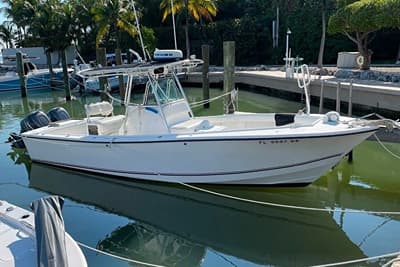BOATZON | Regulator 26 Center Console 2000