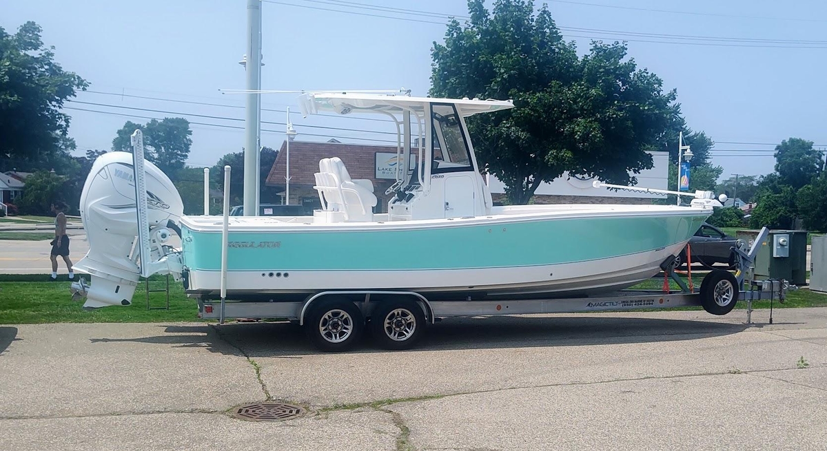 2023 Regulator 26XO - Sold Boat