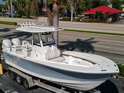 BOATZON | Regulator 28 2023 BOATZON | Regulator 28 2023