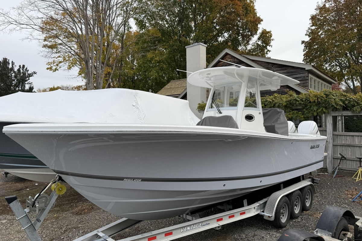 2026 Regulator 28 - Sold Boat