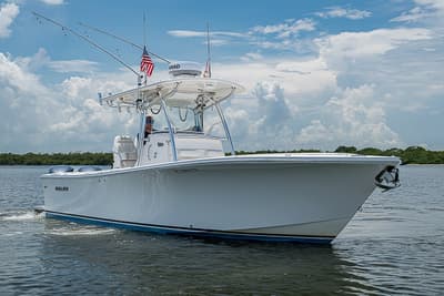 BOATZON | Regulator 28 Forward Seating 2012