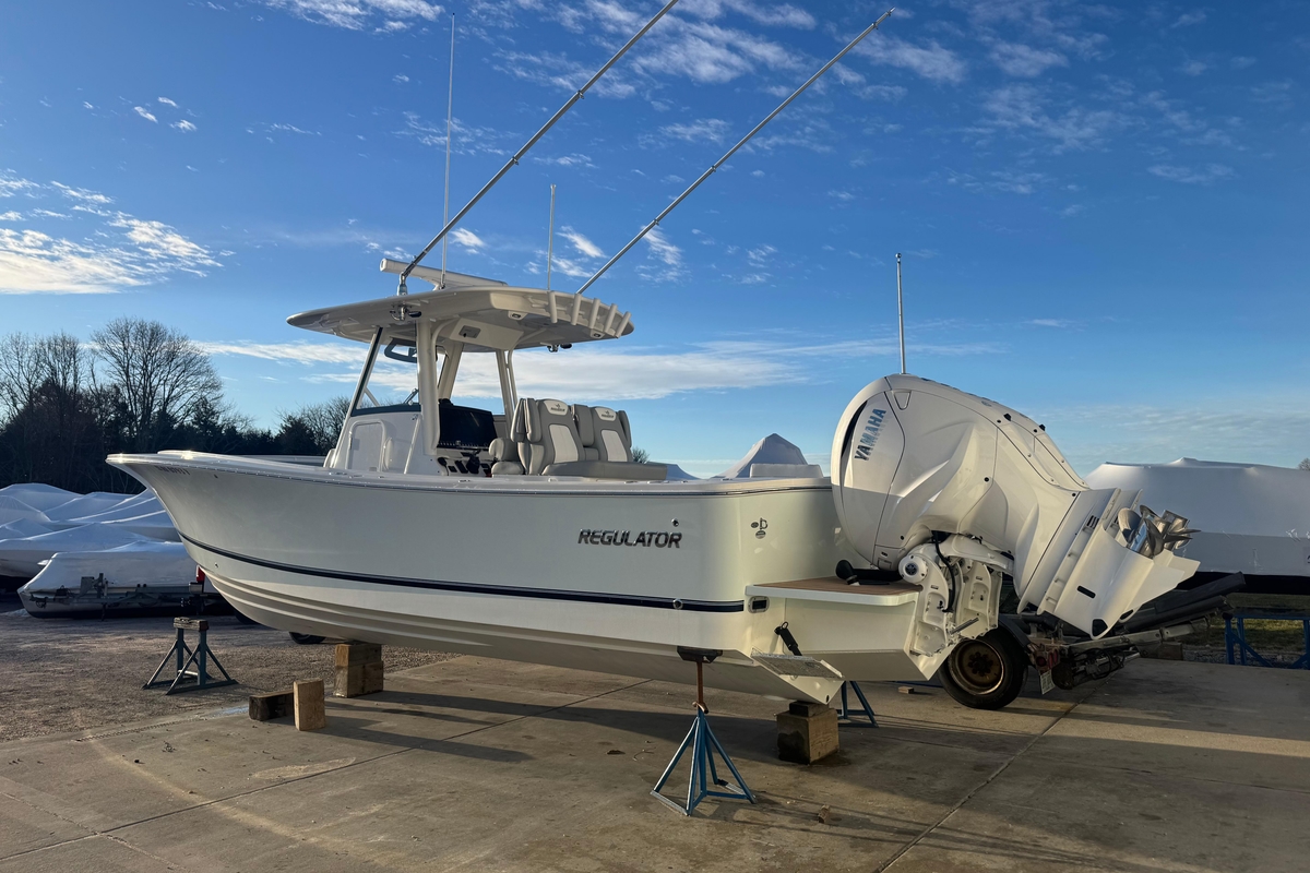 2022 Regulator 31 - Sold Boat