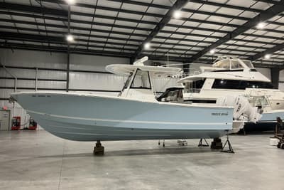 BOATZON | Regulator 31 2026 BOATZON | Regulator 31 2026