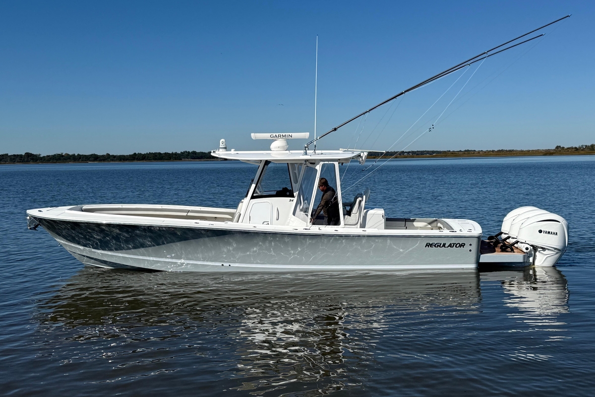 2022 Regulator 34 - Sold Boat