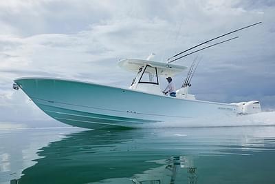BOATZON | Regulator 34 2025 BOATZON | Regulator 34 2025
